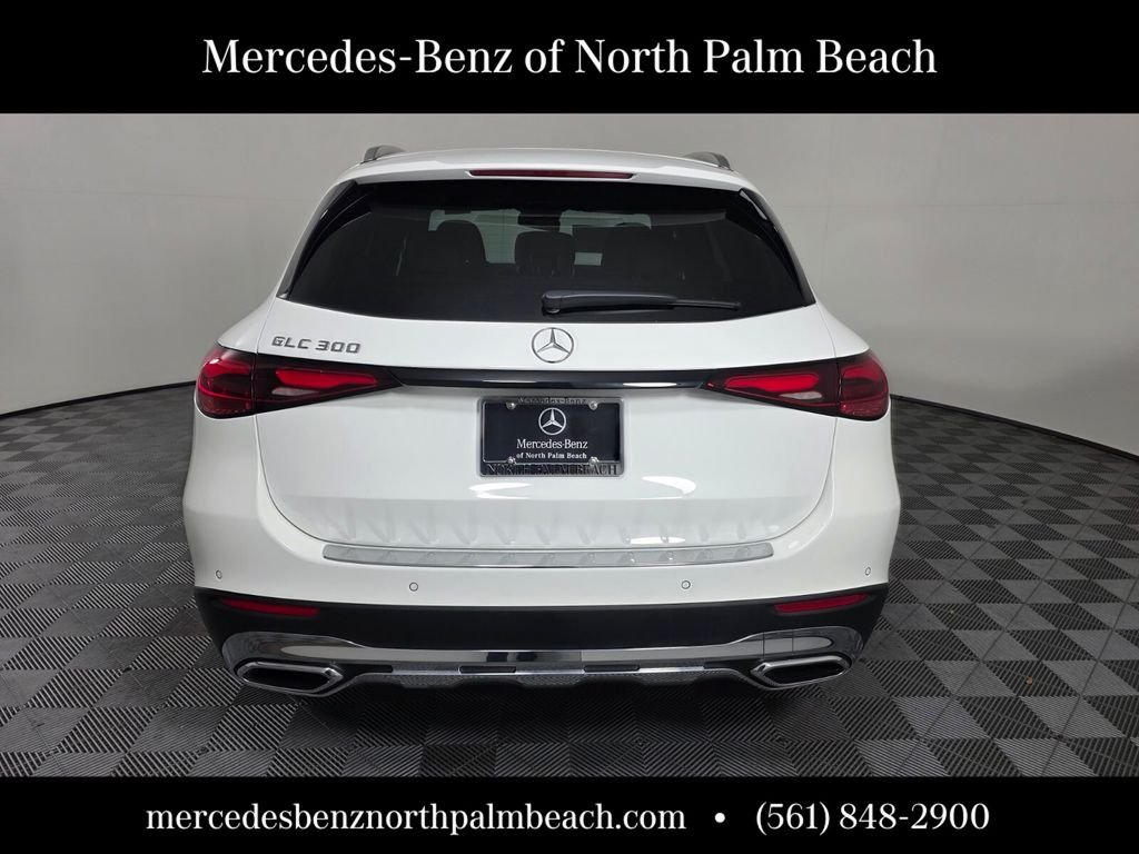 New 2026 Polar White Mercedes-Benz GLC 300 image 5