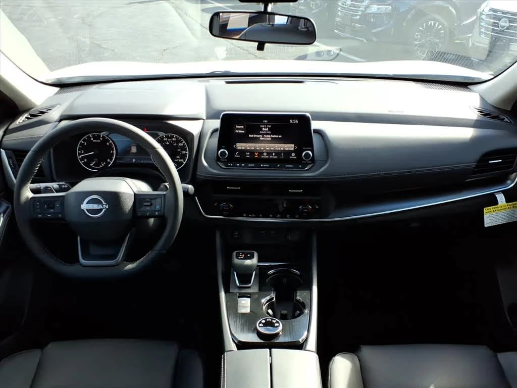2026 Nissan Rogue SV - Photo 9