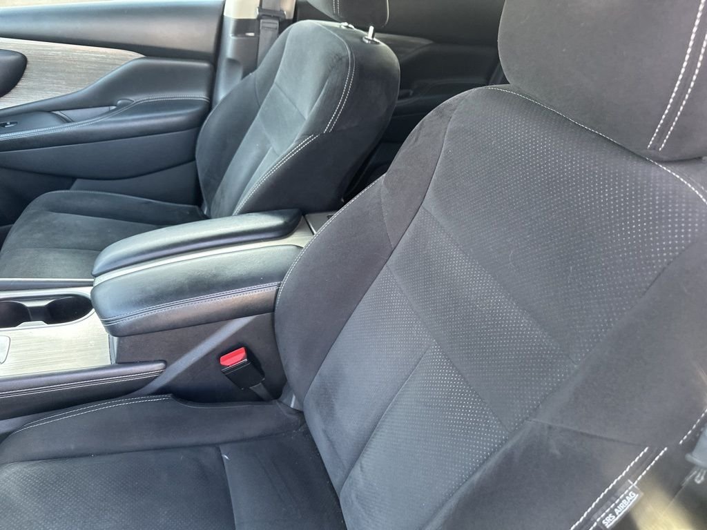 Used 2018 Nissan Murano SV with VIN 5N1AZ2MH5JN159988 for sale in Hutchinson, KS