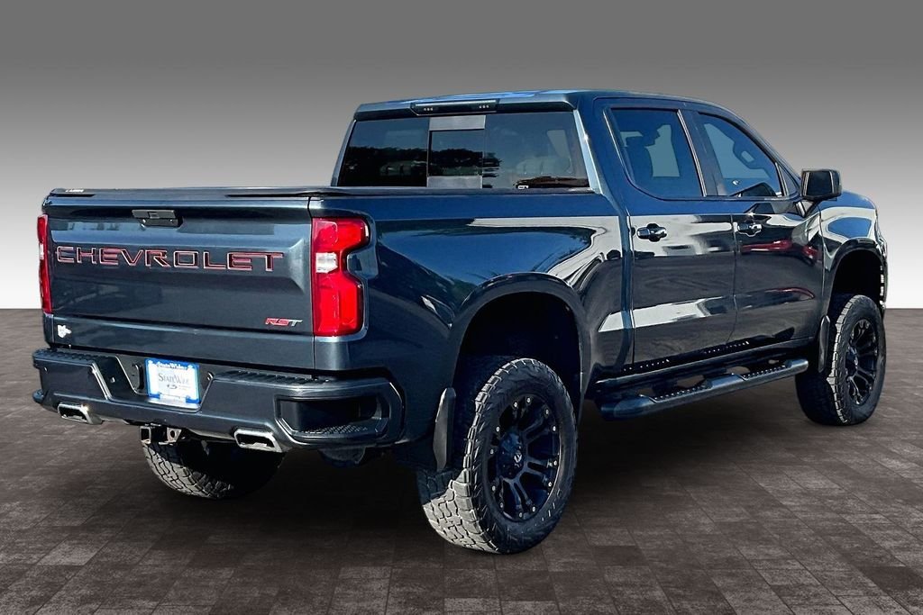 Used 2019 Shadow Gray Metallic Chevrolet RST image 27