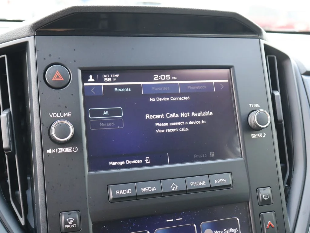 Used 2024 Silver Subaru Base image 30