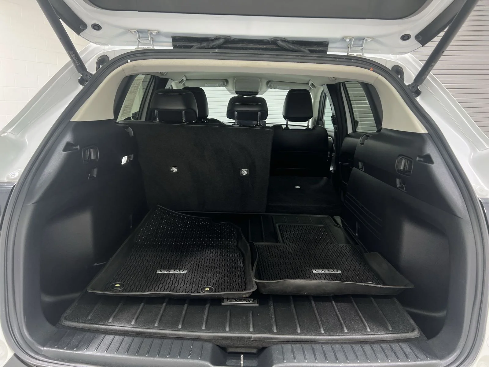 2025 Mazda CX-50 Preferred - Photo 23