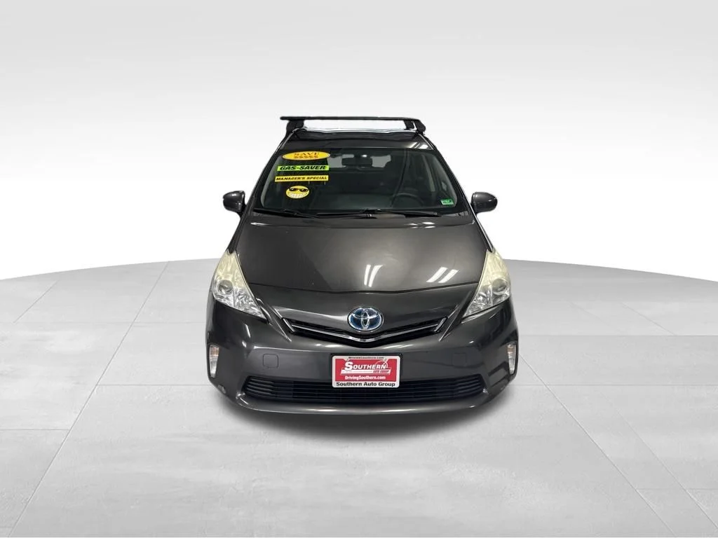 Used 2014 Gray Toyota Three image 9