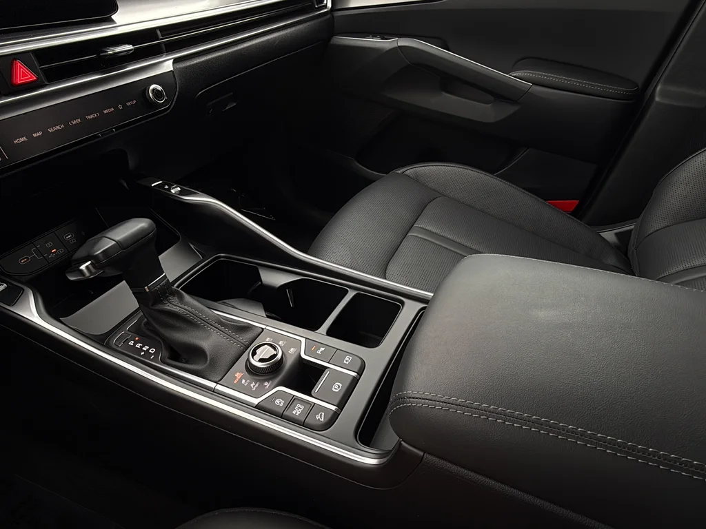 Used 2026 Ebony Black Kia EX image 14