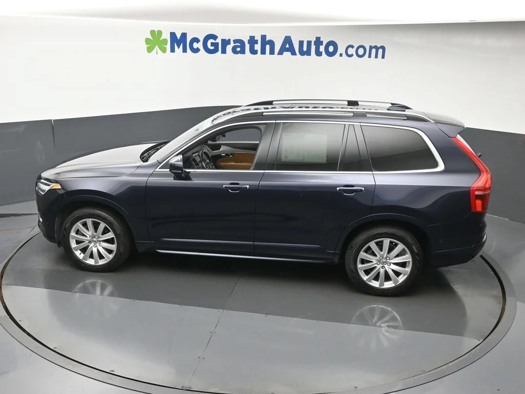 Used 2017 Blue Volvo T6 Momentum image 28