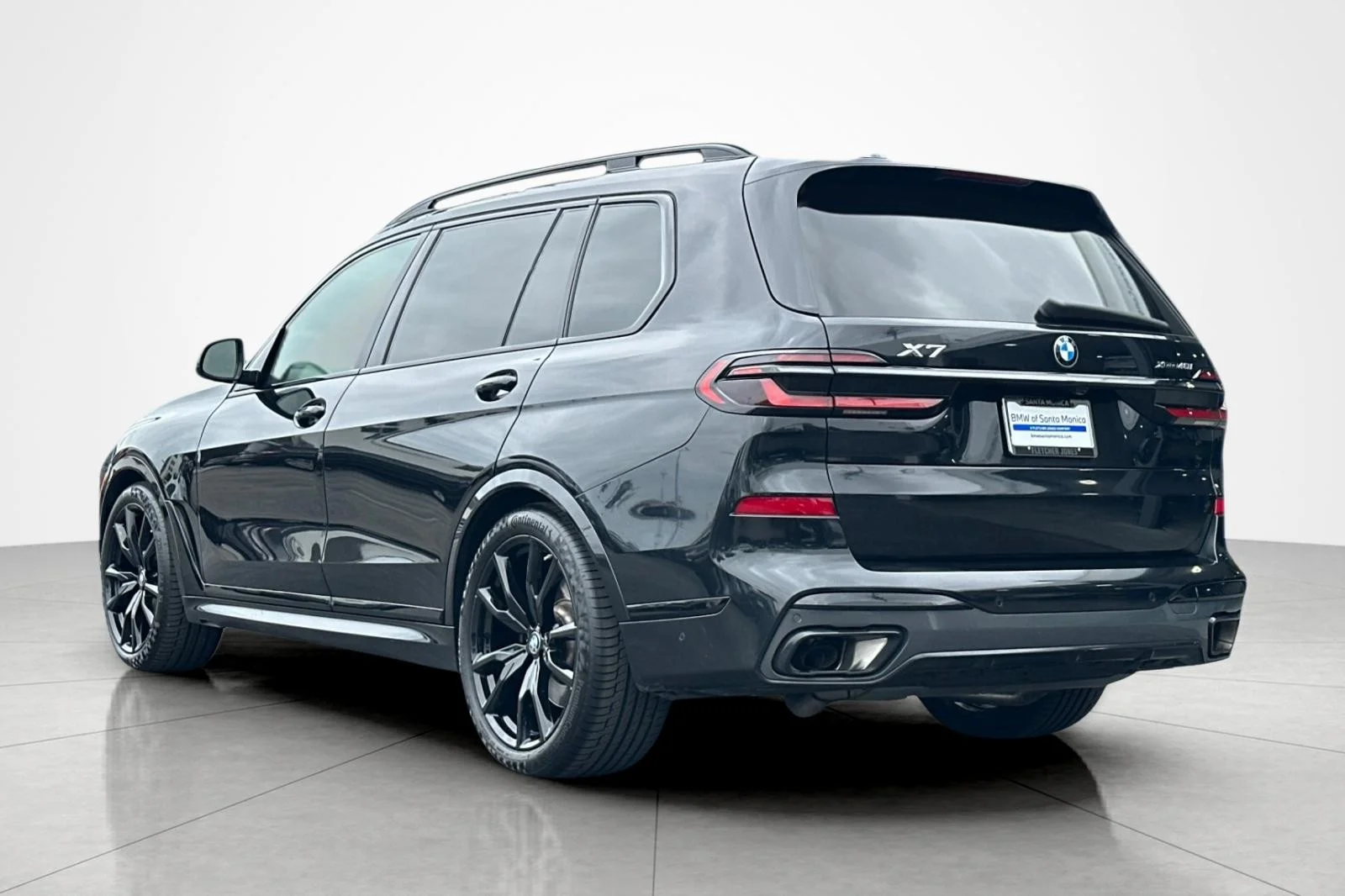 Certified Used 2024 Black Sapphire Metallic BMW xDrive40i image 3