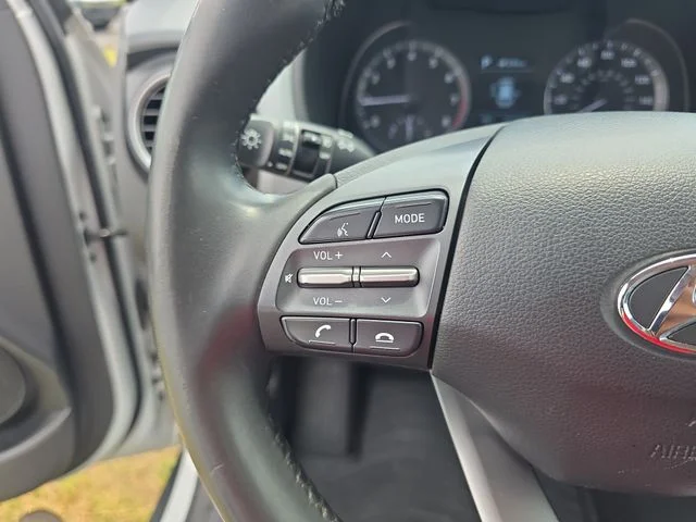 Used 2018 White Hyundai Limited image 18