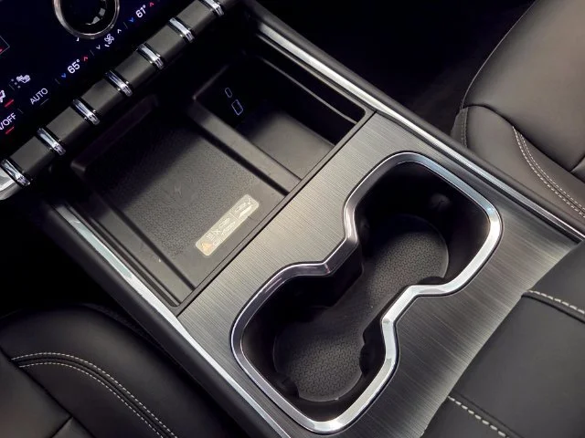 New 2027 Sterling Metallic GMC Elevation image 25