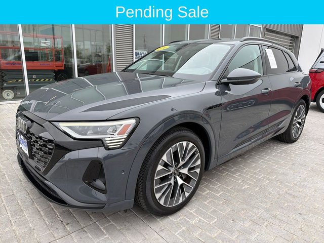 2024 Audi Q8 e-tron Prestige