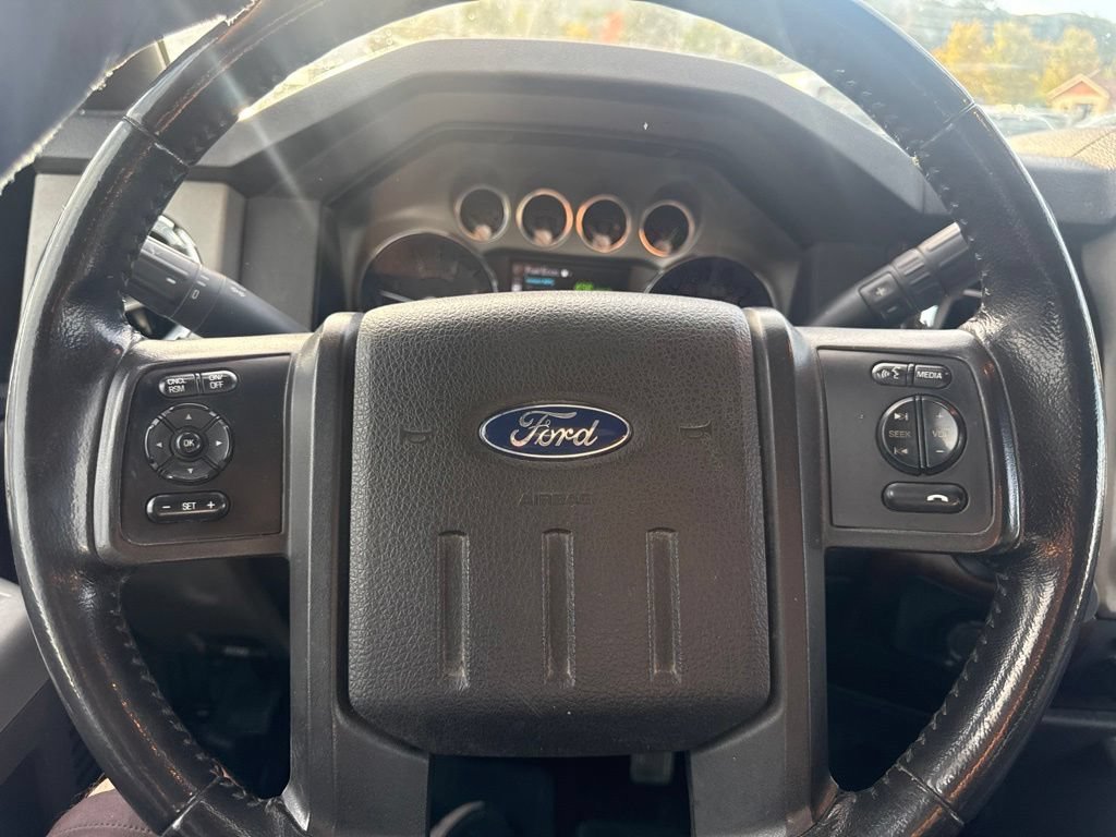 Used 2014 Oxford White Ford Lariat image 24