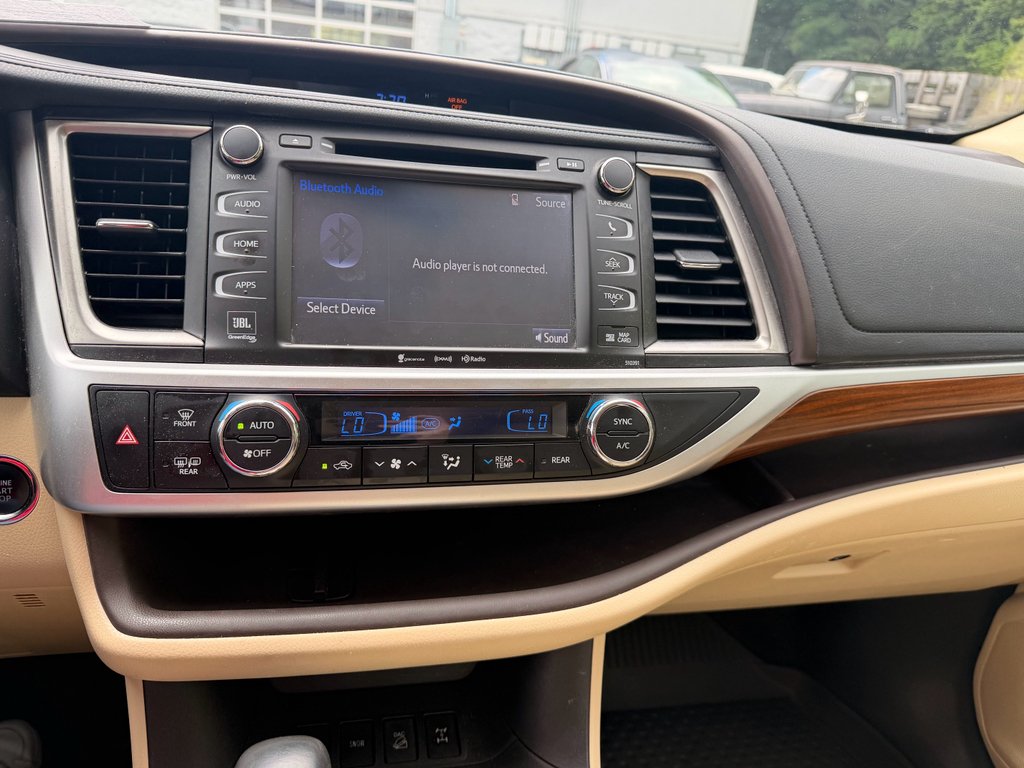 Used 2019 Toasted Walnut Pearl Toyota Limited image 11