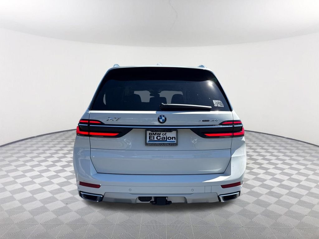 New 2026 Alpine White BMW xDrive40i image 5