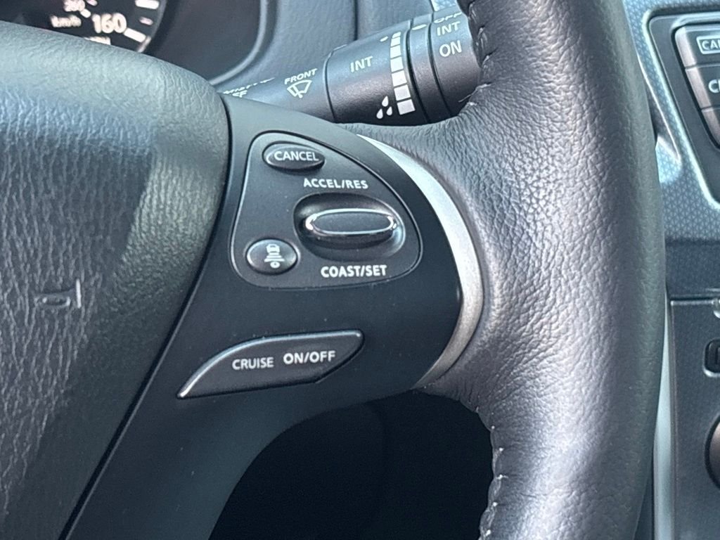 Used 2019 Silver Nissan SL image 25