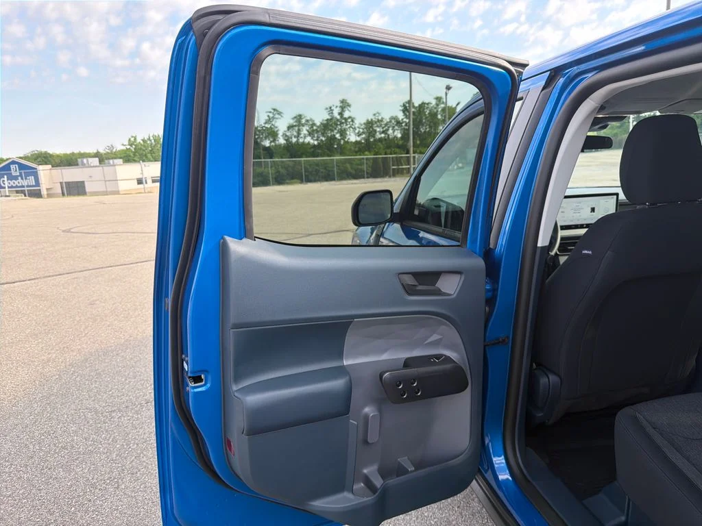 New 2026 Blue Ford XLT image 16
