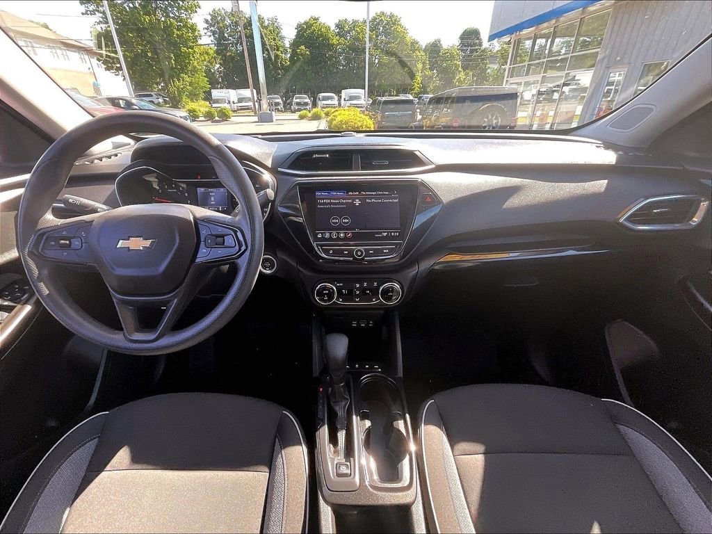 Used 2023 Summit White Chevrolet LT image 21