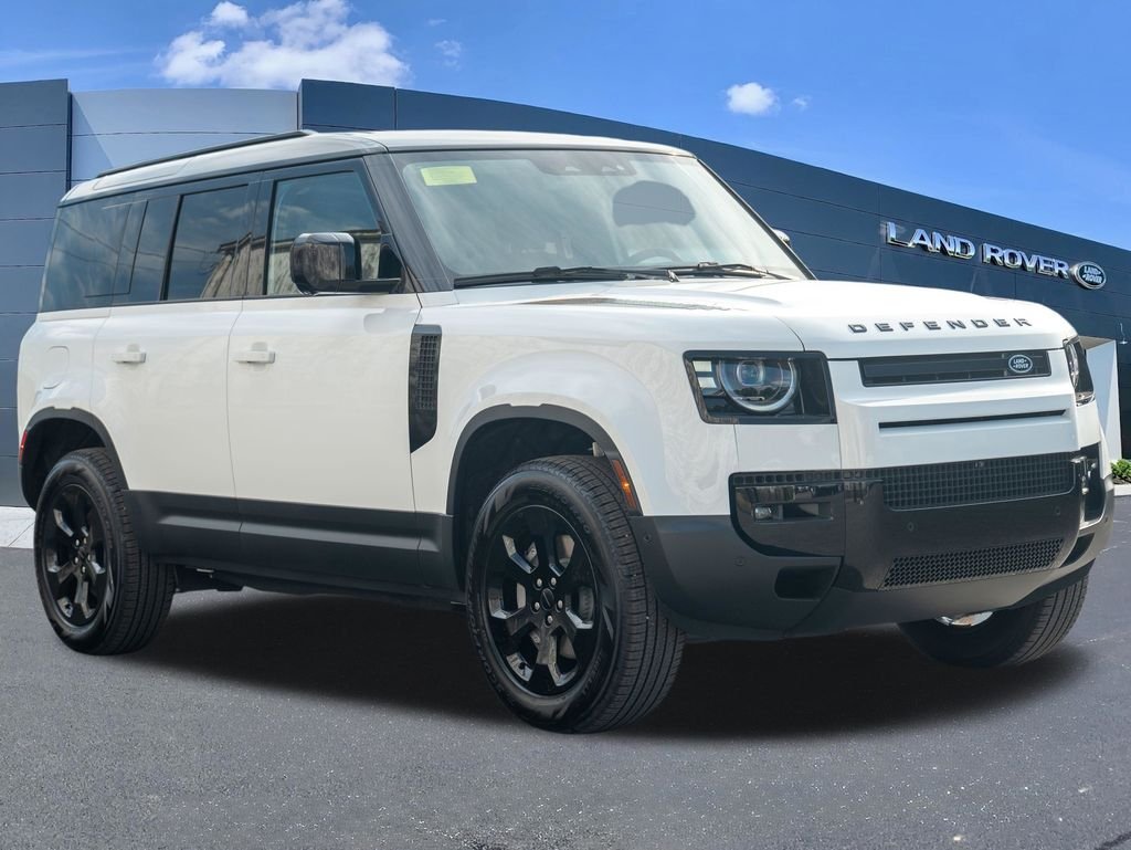 New 2026 Fuji White Land Rover S image 3