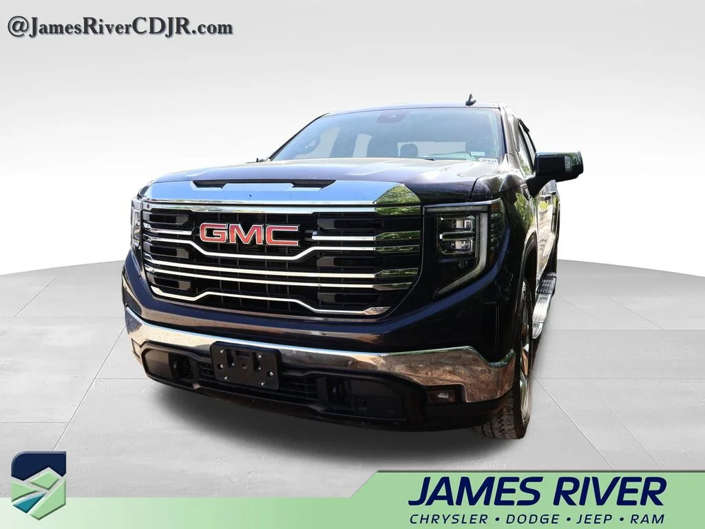 2023 GMC Sierra 4WD Crew Cab Short Box SLT's photo