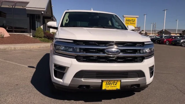 Used 2023 White Ford Limited image 4