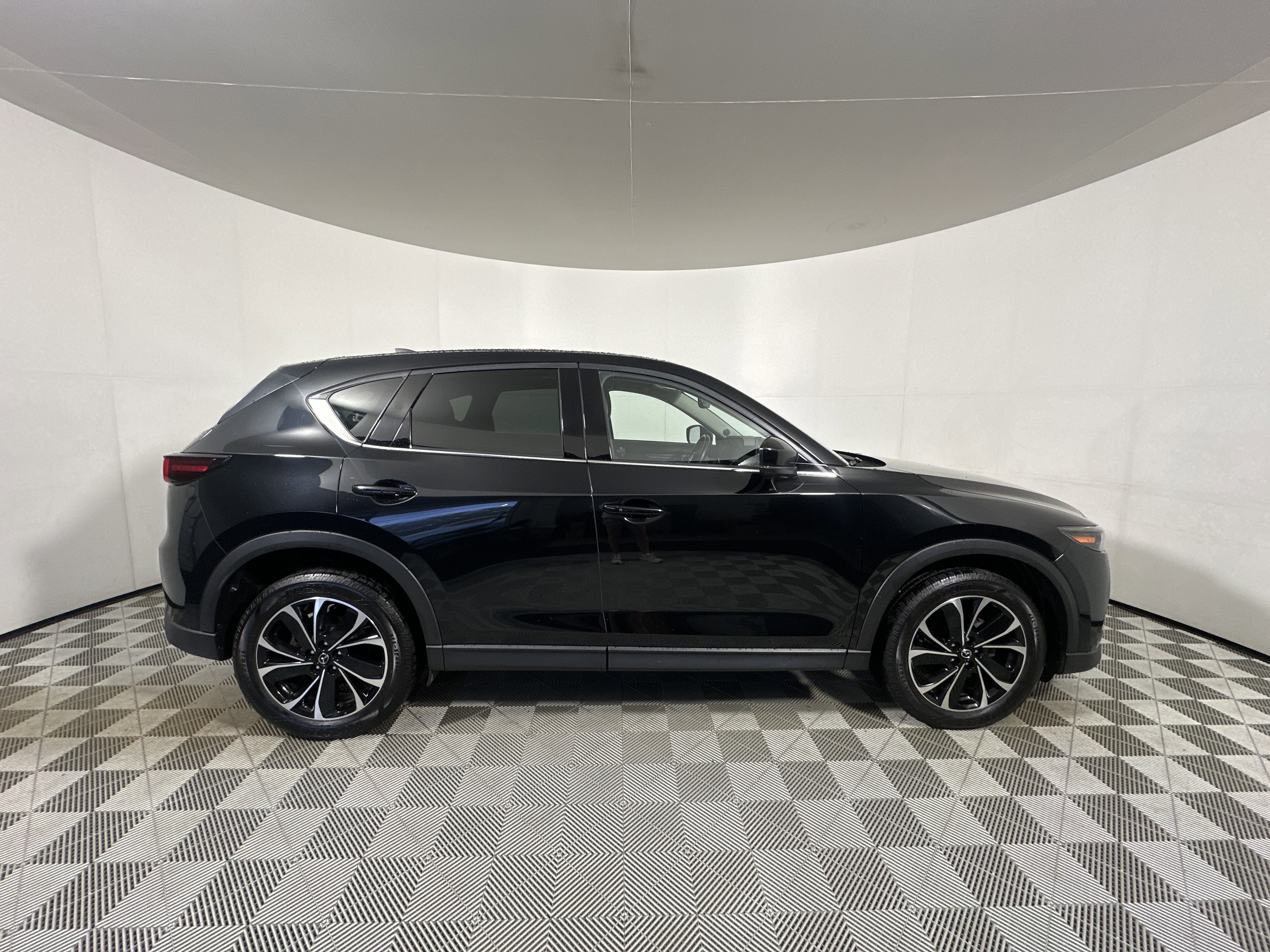 2023 Mazda CX-5 S Premium Plus package - Photo 8