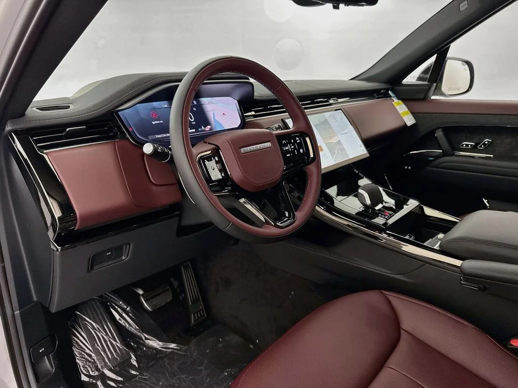 New 2026 Borasco Grey Land Rover Dynamic SE image 9