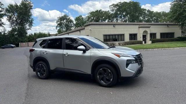Used 2024 Brilliant Silver Metallic Nissan SV image 22