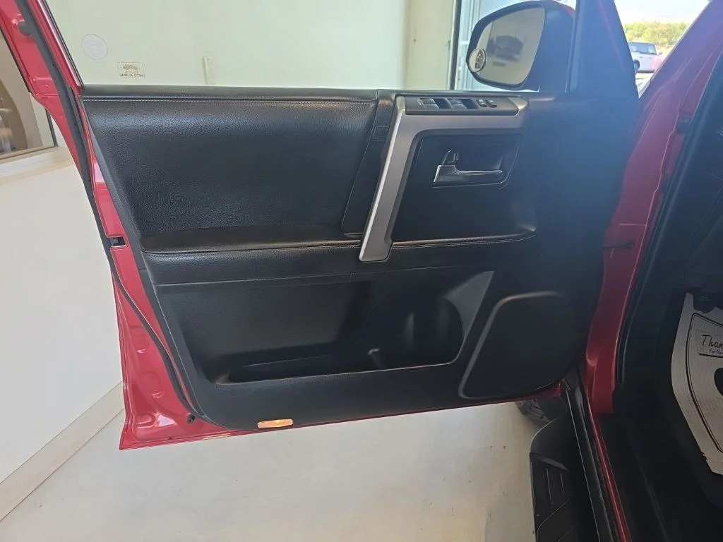 Used 2016 Barcelona Red Metallic Toyota SR5 image 8
