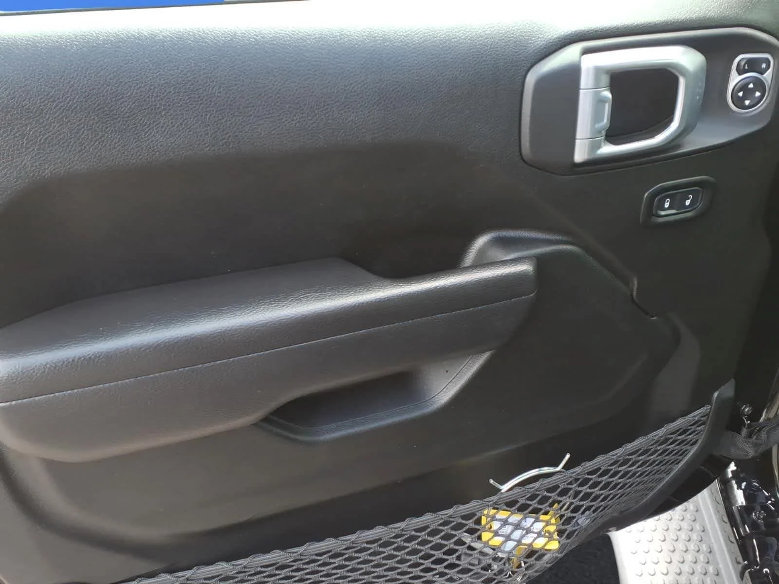 Used 2022 Black Clearcoat Jeep Unlimited Sport S image 15