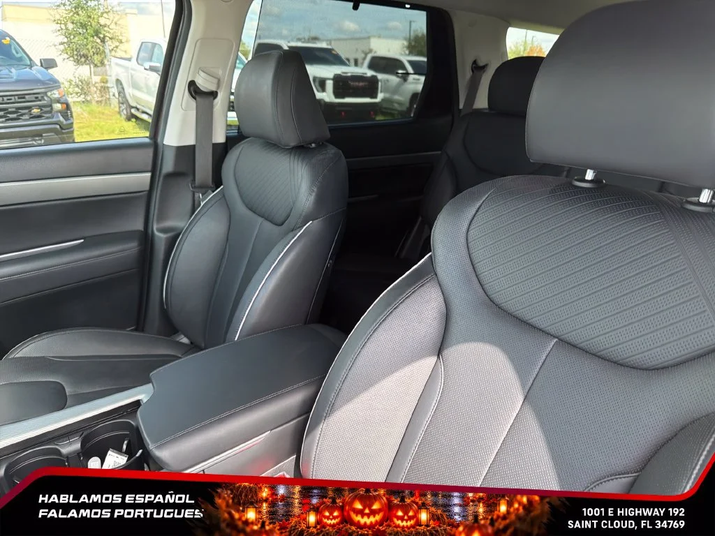 Used 2024  Hyundai SEL 8P image 21