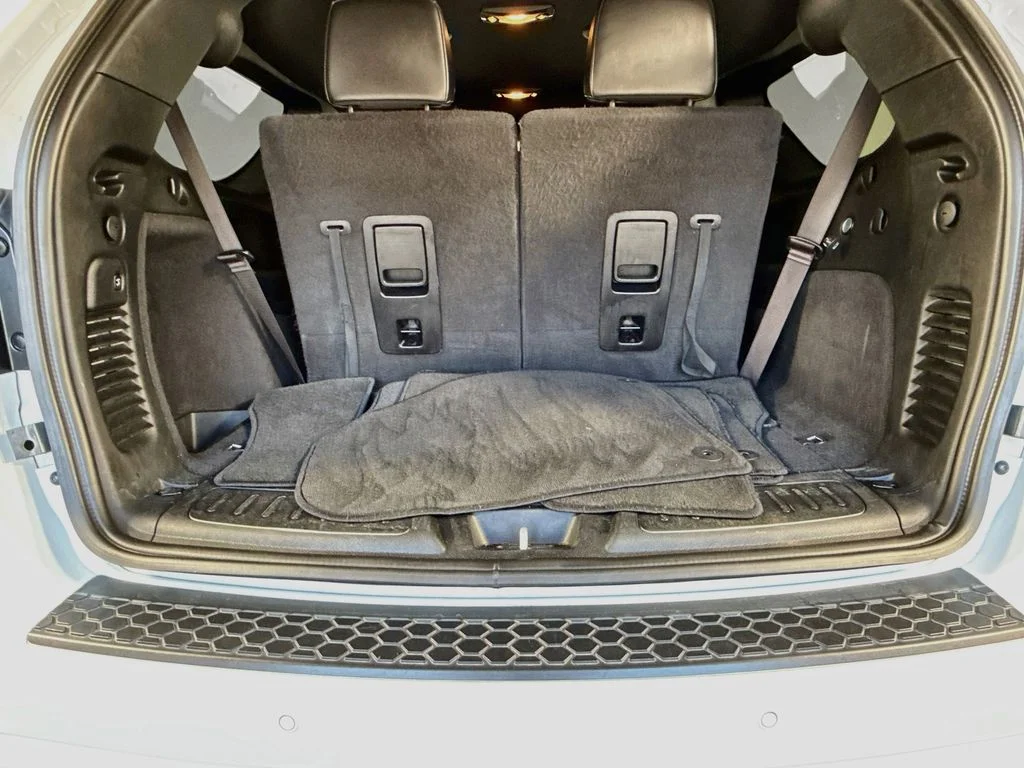 Used 2022 White Dodge R/T image 27