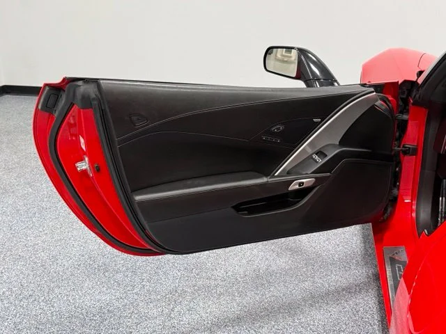 Used 2016 Red Chevrolet Stingray Z51 image 11
