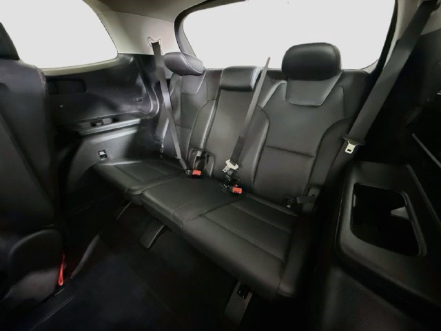 Used 2024 Everlasting Silver Kia S image 38
