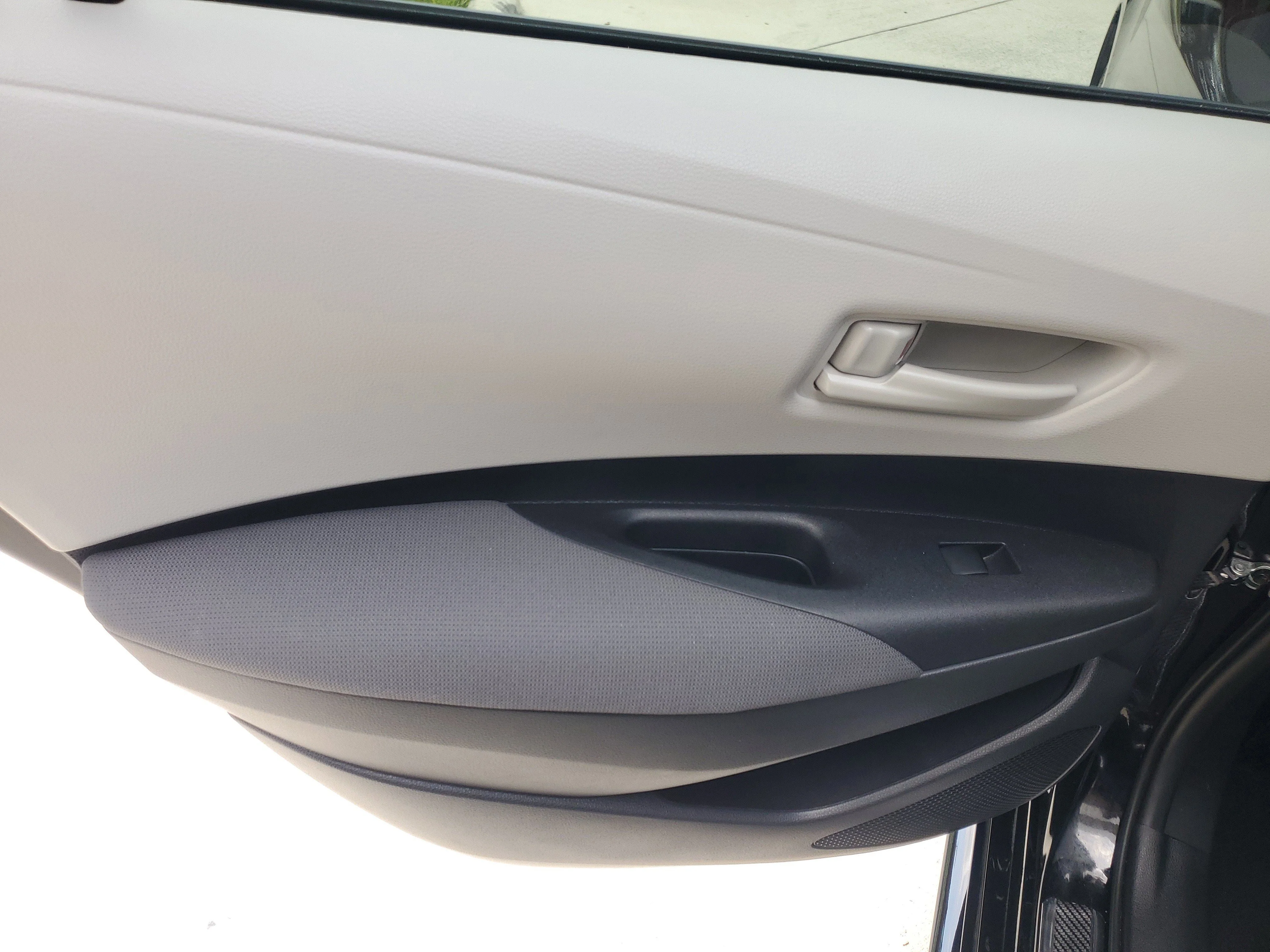 Used 2025 Midnight Black Metallic Toyota LE image 13