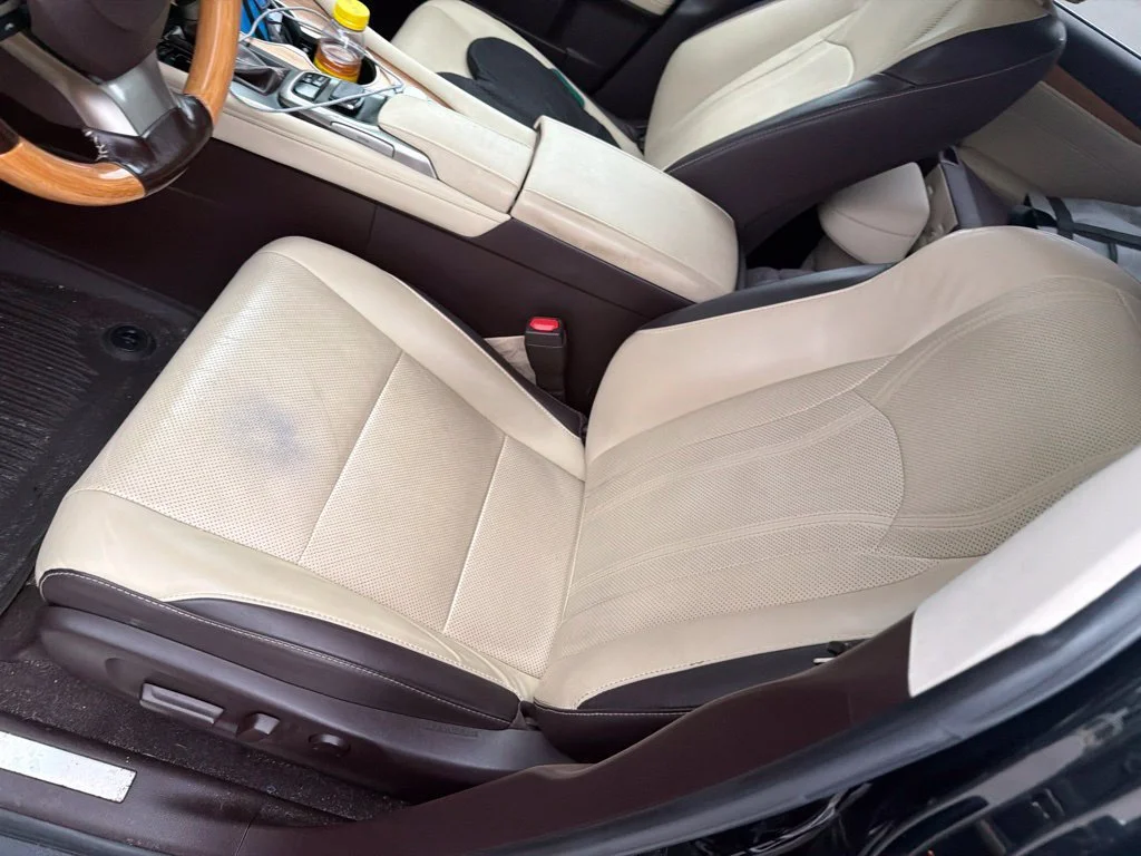 Used 2019 Obsidian Lexus 350L Luxury image 15