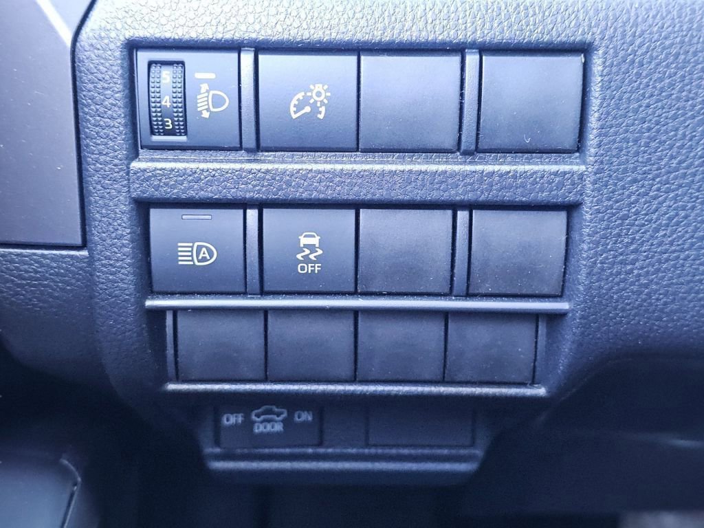 2025 Toyota Tacoma SR5 - Photo 14