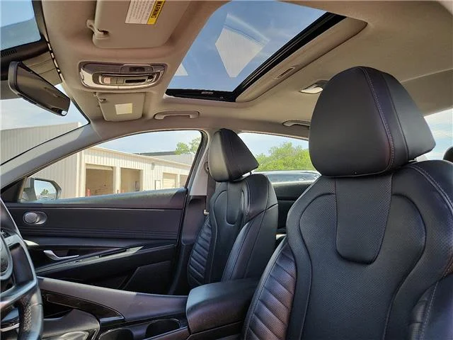 Used 2025 Gray Hyundai Limited (IVT) image 11
