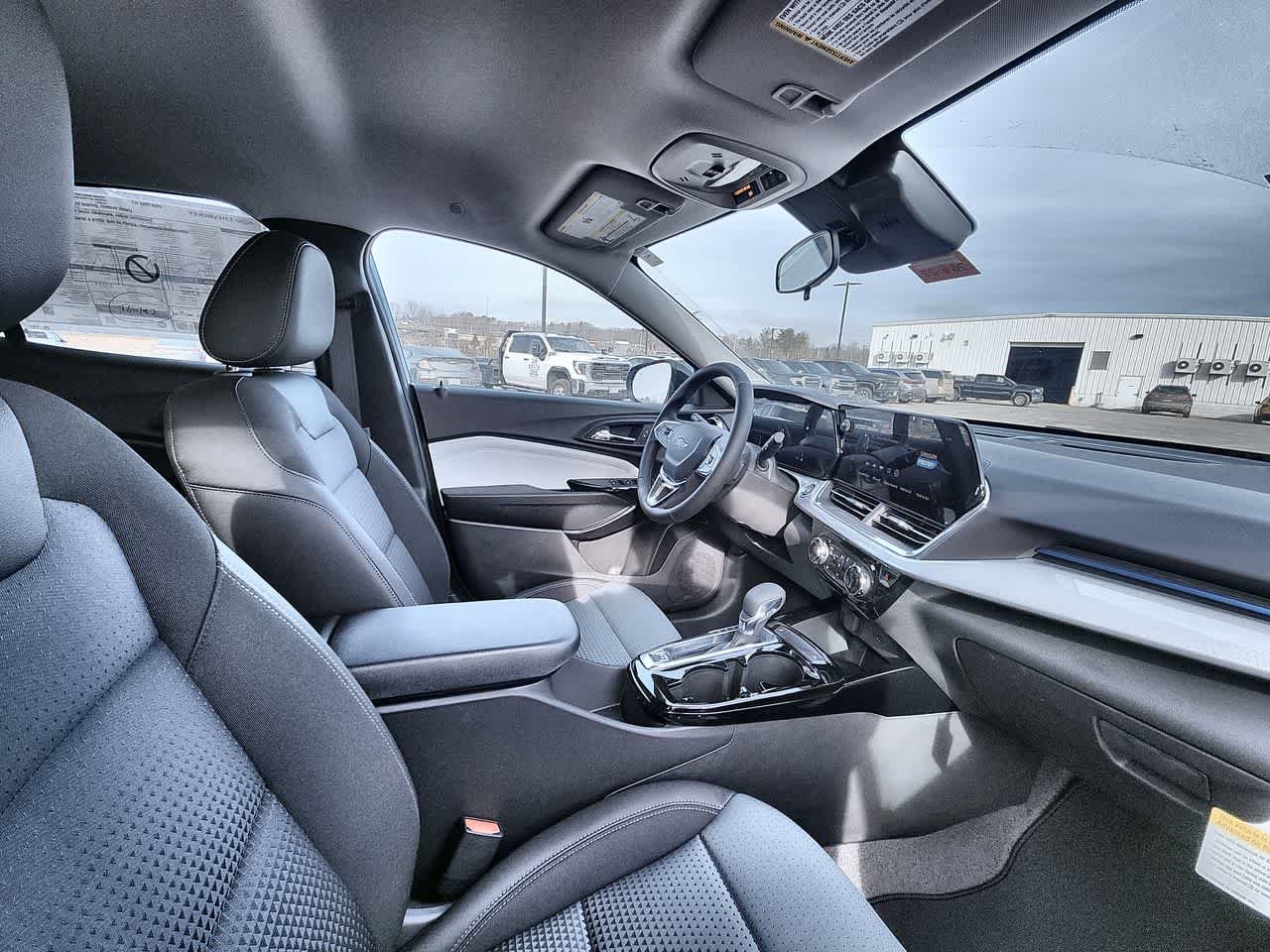 2026 Chevrolet Trax LT - Photo 16