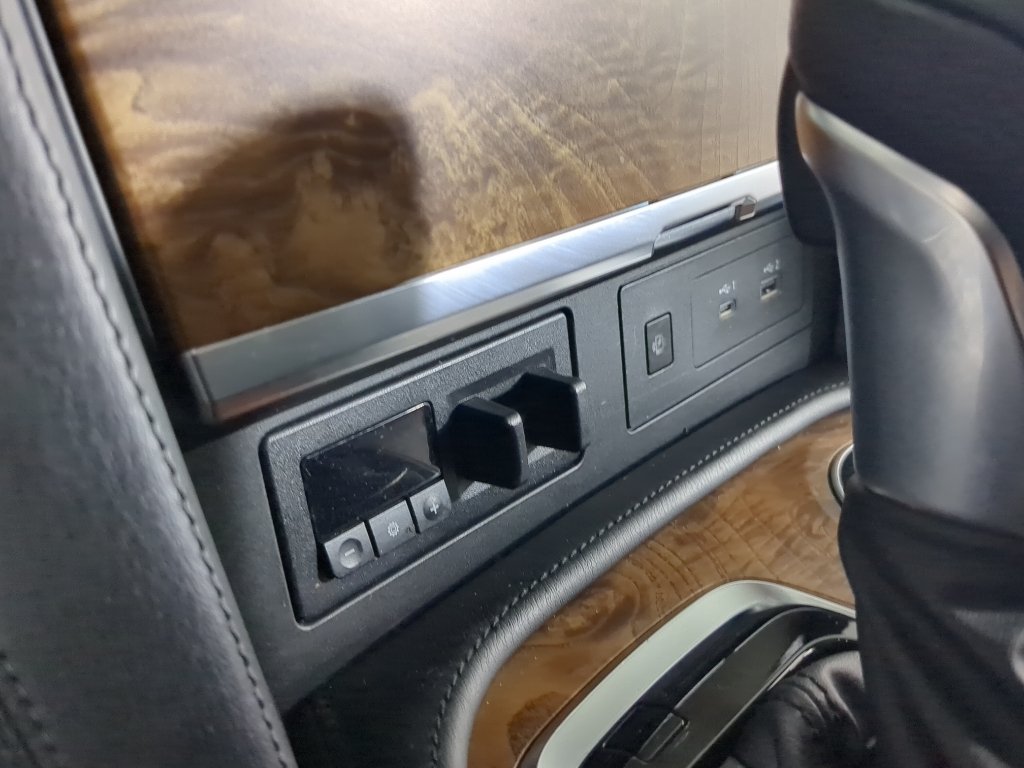 Certified Used 2022 SUPER BLACK Nissan SL image 31