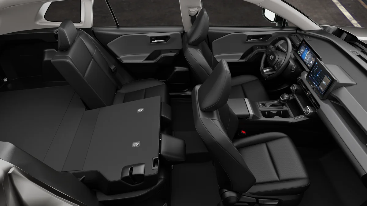 New 2026 Wind Chill Pearl Toyota XLE Premium image 22