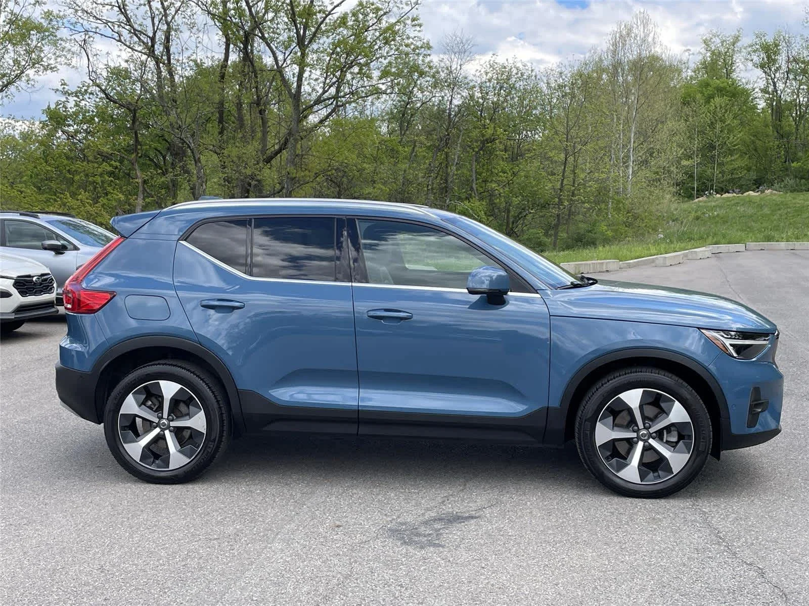 2023 Volvo XC40 Plus - Photo 6