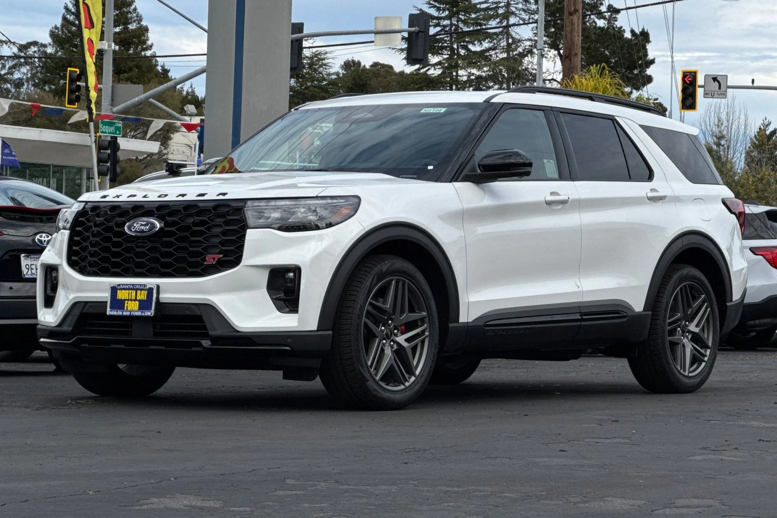 New 2026 Star White Metallic Tri-Coat Ford ST image 8