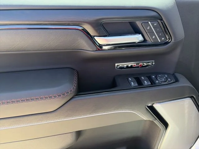 New 2026 White GMC AT4X image 17