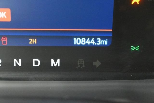 Used 2024 Red Ford Wildtrak image 17
