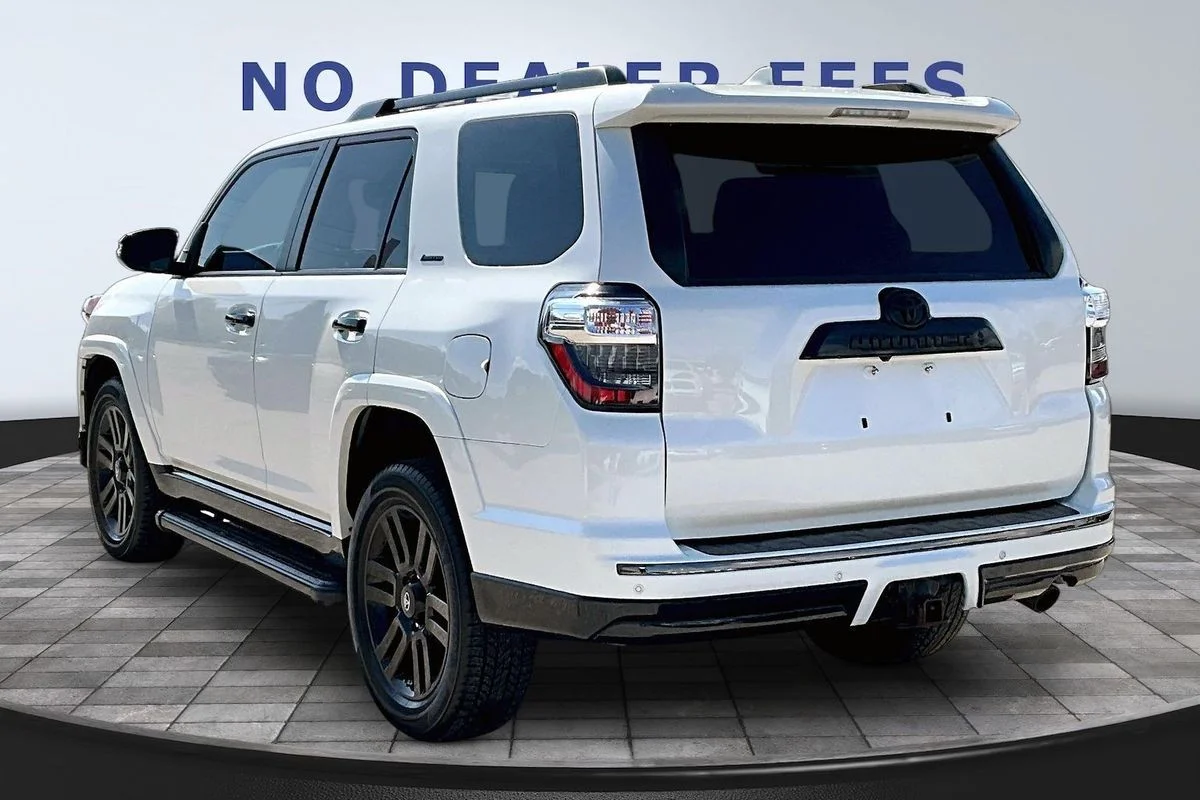 Used 2019  Toyota Limited Nightshade image 4