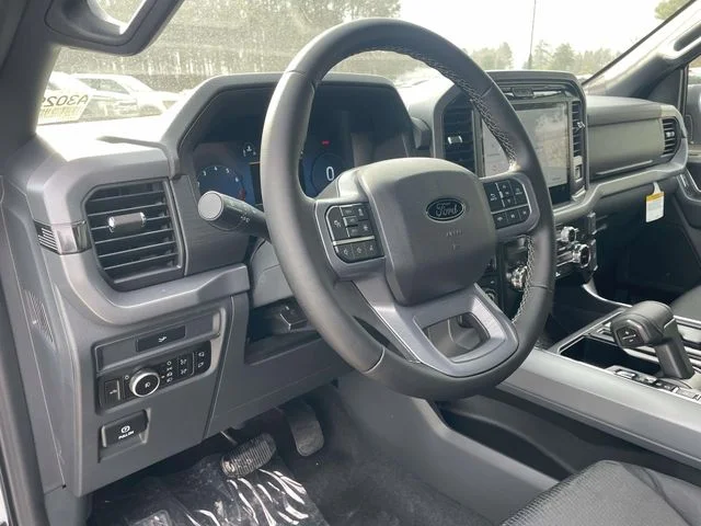 New 2026 Avalanche Ford XLT image 16