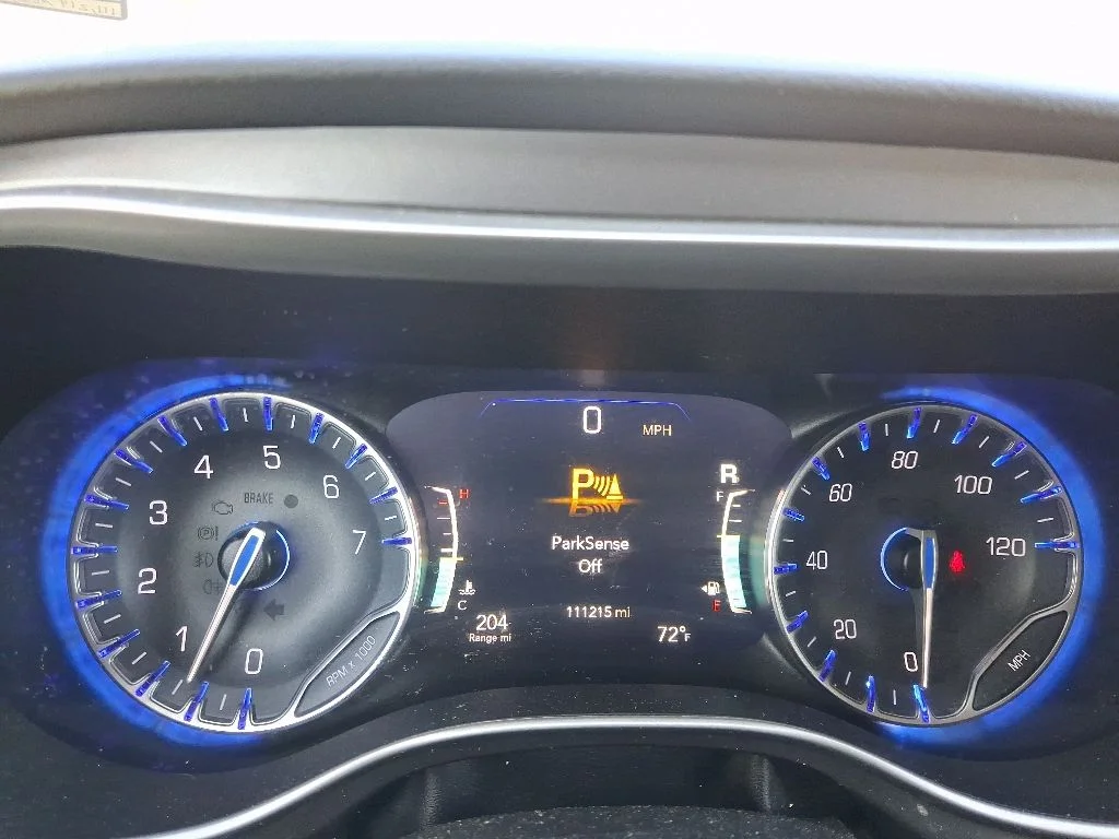 Used 2022 White Chrysler Touring L image 29
