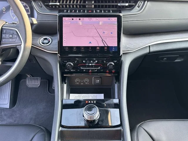 New 2025 Gray Jeep Limited image 27