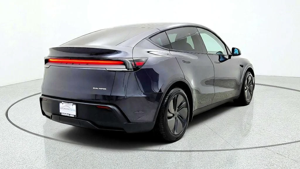 Used 2026 Stealth Grey Tesla Premium AWD image 5