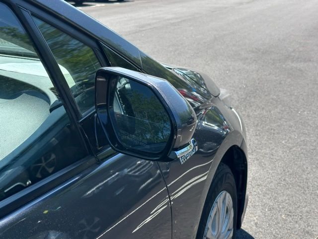 Used 2020 Gray Toyota LE image 11