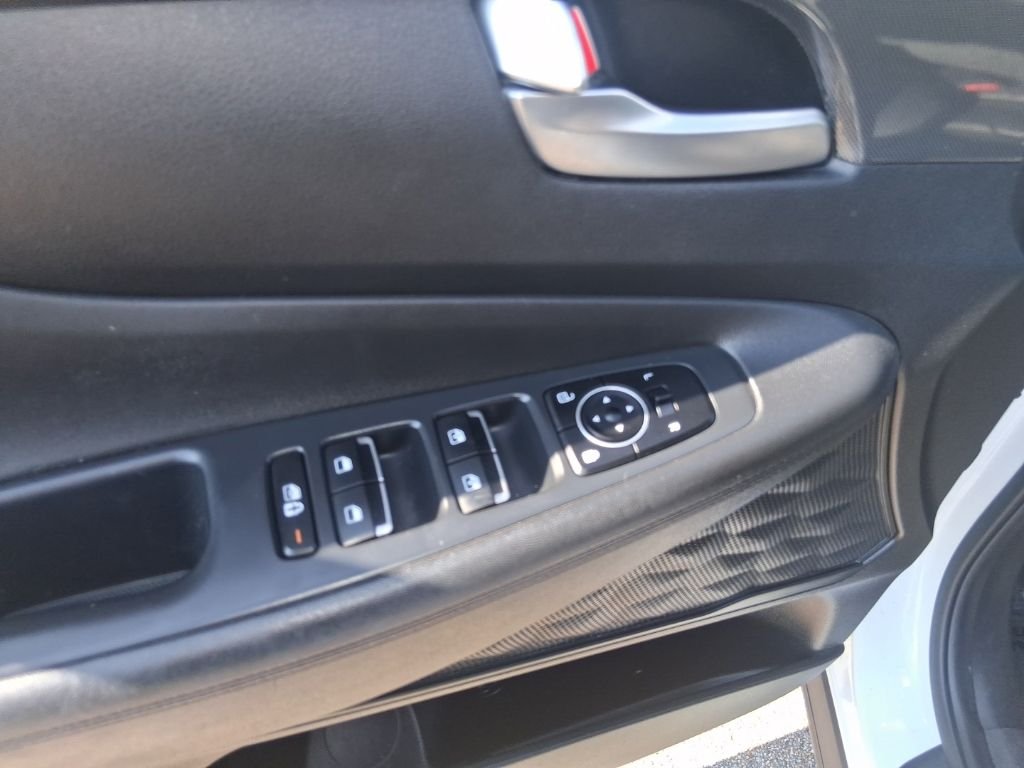 Used 2022 Gray Hyundai SEL image 10