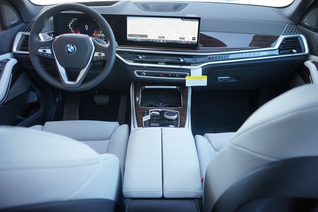New 2026 Alpine White BMW xDrive50e image 13